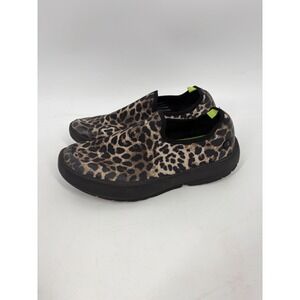 Oofos OOmg eeZee Women's Size 9 low Shoes Slip On Cheetah Black Recovery Sneaker